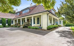 Peppers Manor House
